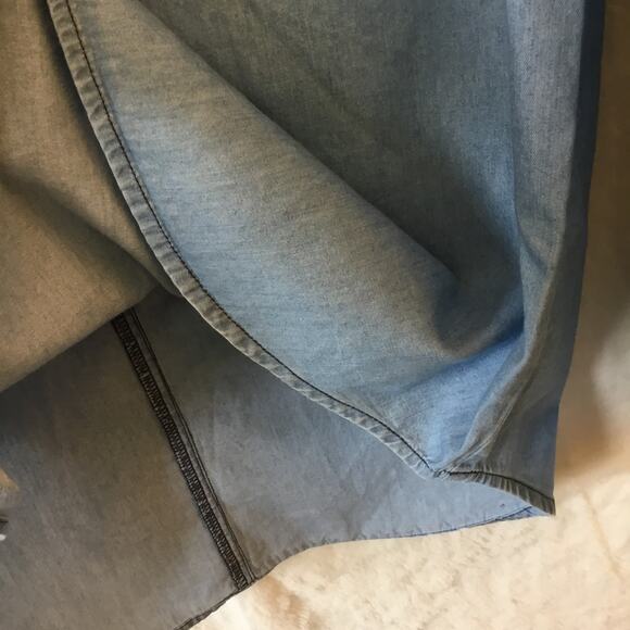 Red Tulips Blue 3/4 Button Up Long Sleeve Shirt - Picture 8 of 10